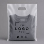 Bolsas plásticas pavonadas personalizadas con asa